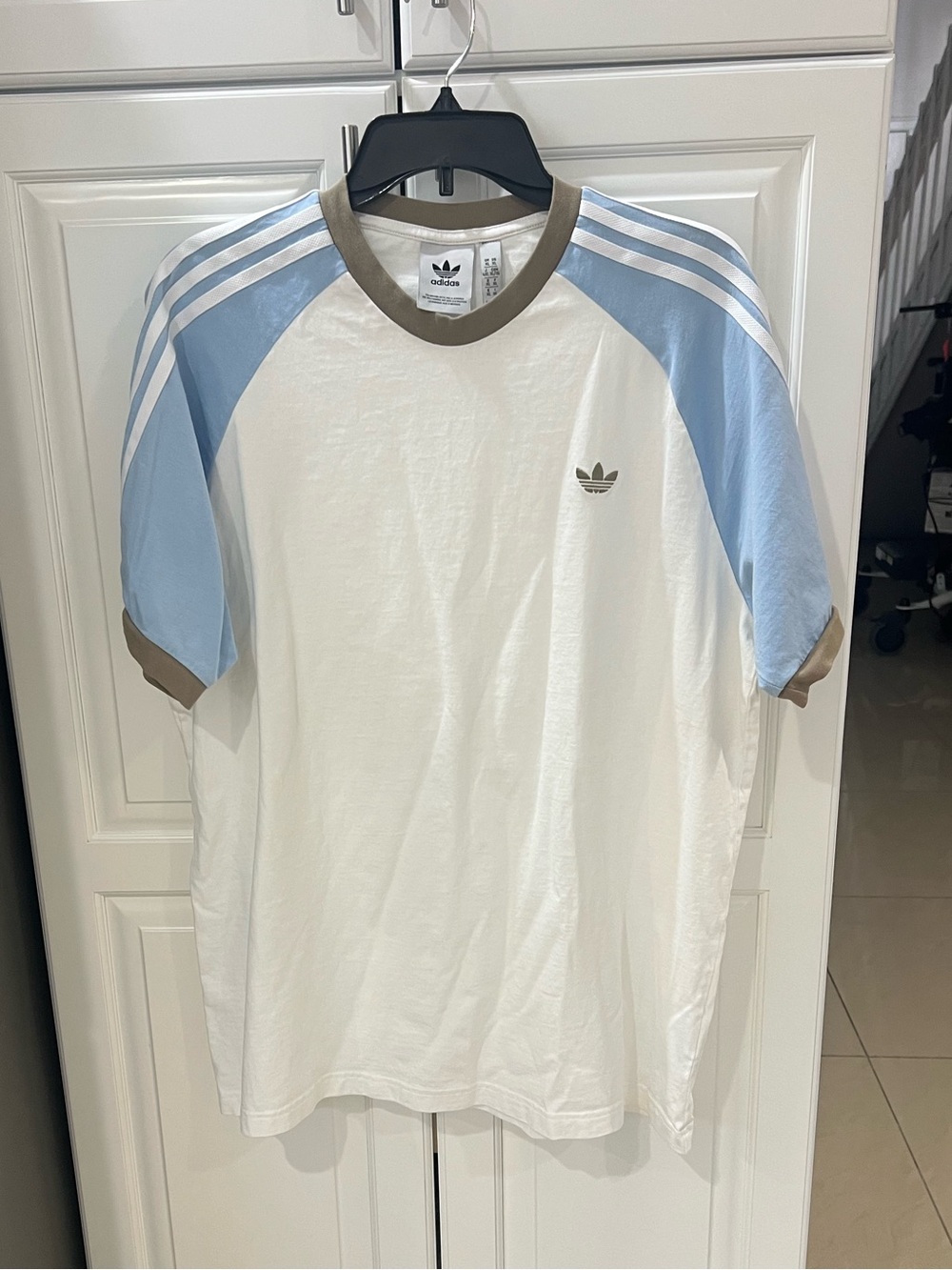 Adidas Athletic T-Shirt White Blue Brown Stripes size XL